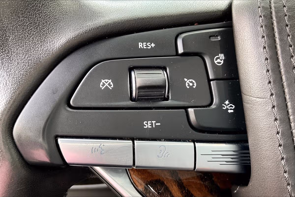 2021 Cadillac Escalade Sport Platinum Image 16