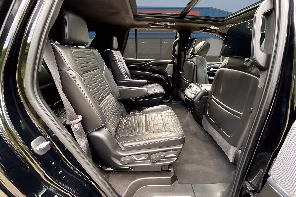 2021 Cadillac Escalade Sport Platinum Image 25