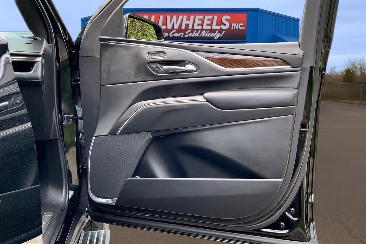 2021 Cadillac Escalade Sport Platinum Image 22
