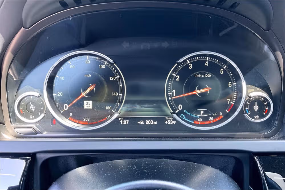 2015 BMW 7 Series 750Li xDrive Image 18