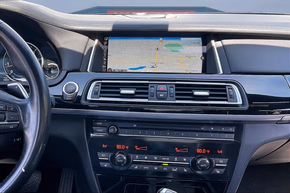 2015 BMW 7 Series 750Li xDrive Image 6