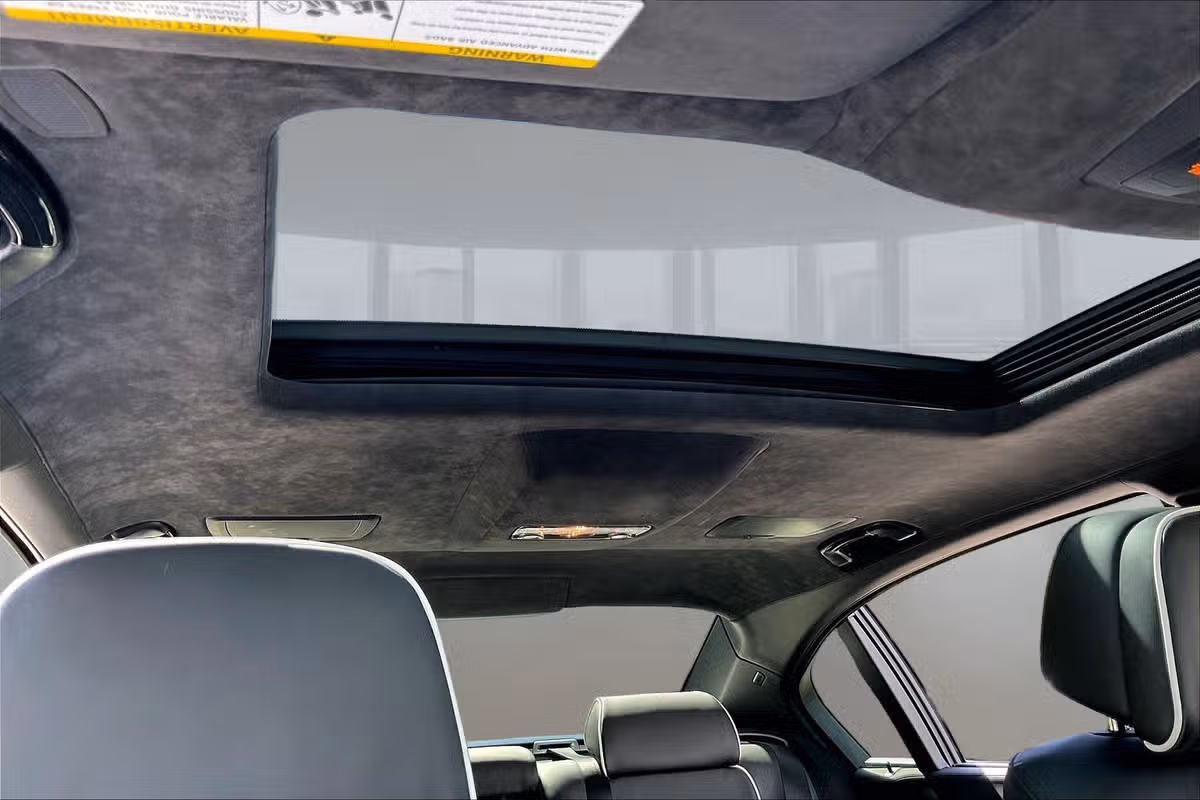 2015 BMW 7 Series 750Li xDrive Image 20