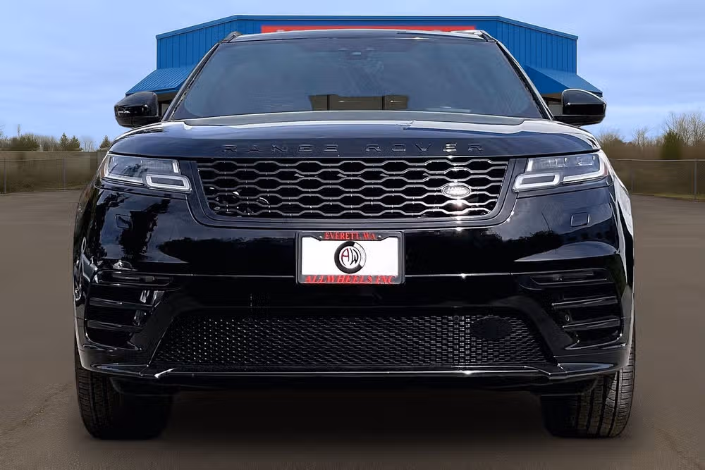 2018 Land Rover Range Rover Velar P250 R-Dynamic HSE Image 3