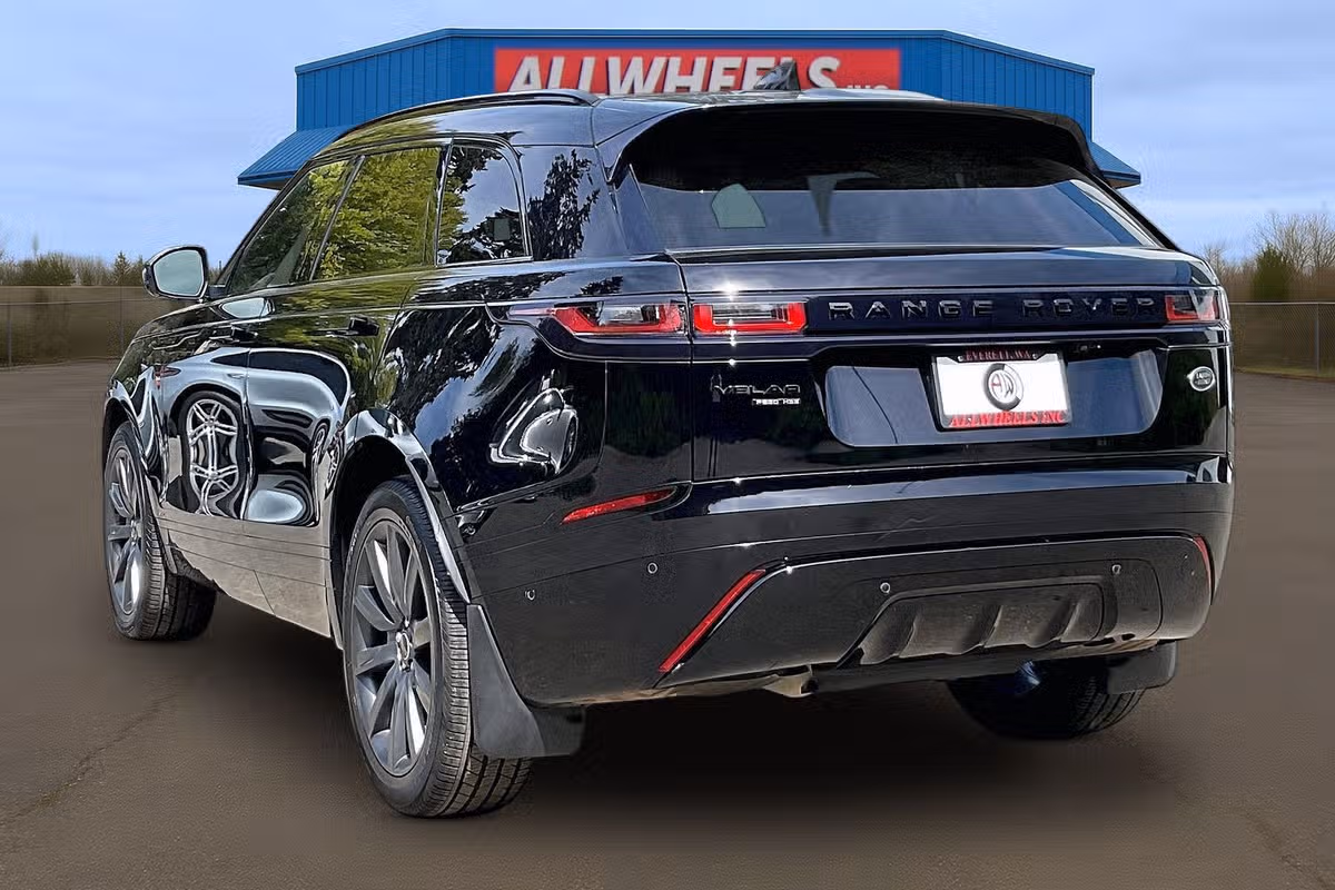 2018 Land Rover Range Rover Velar P250 R-Dynamic HSE Image 2