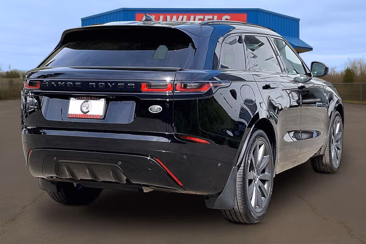 2018 Land Rover Range Rover Velar P250 R-Dynamic HSE Image 12