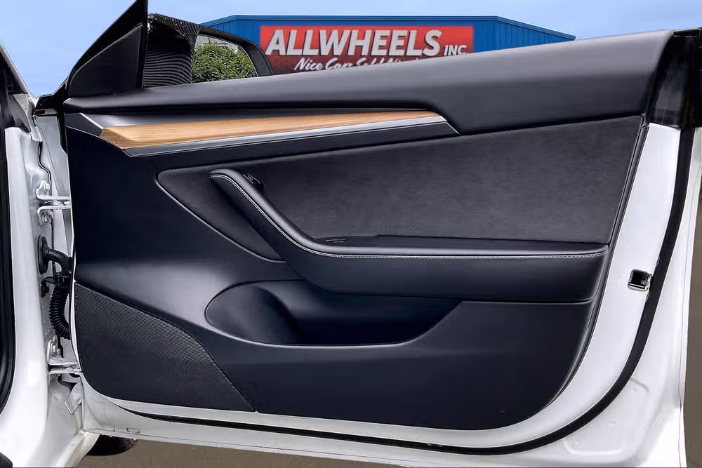 2021 Tesla Model 3 Standard Range Plus Image 21