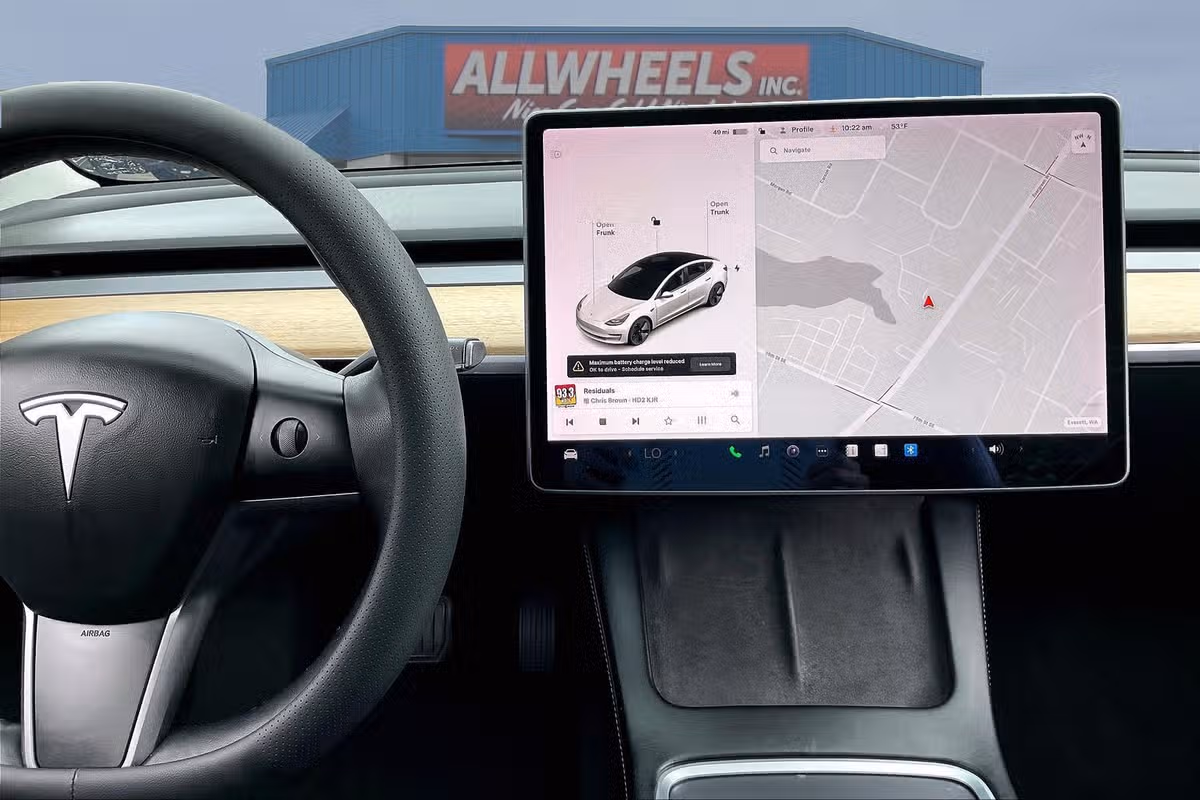 2021 Tesla Model 3 Standard Range Plus Image 6