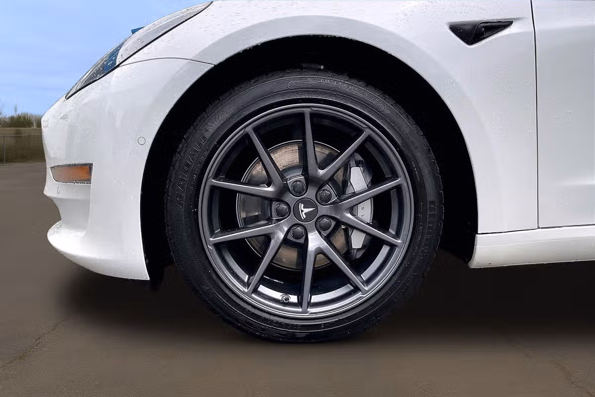 2021 Tesla Model 3 Standard Range Plus Image 9