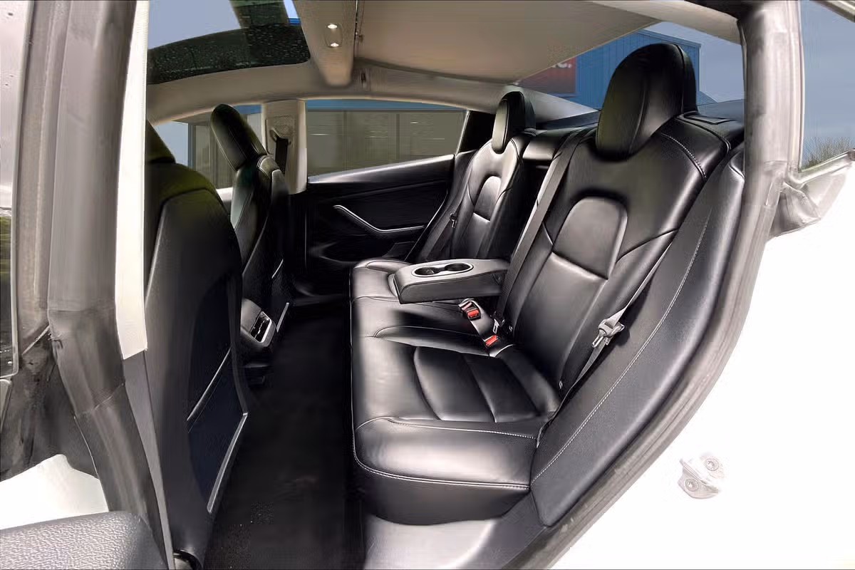 2021 Tesla Model 3 Standard Range Plus Image 23