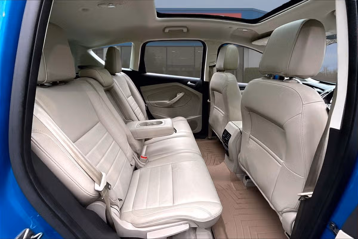 2013 Ford C-MAX Hybrid SEL Image 25