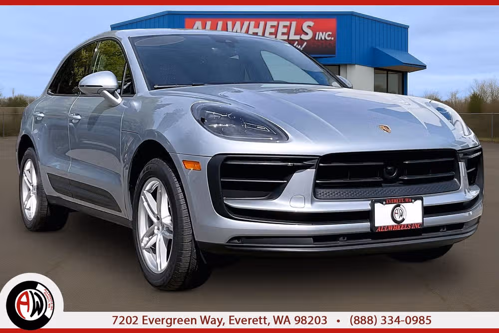 2018 Porsche Macan -'s photo