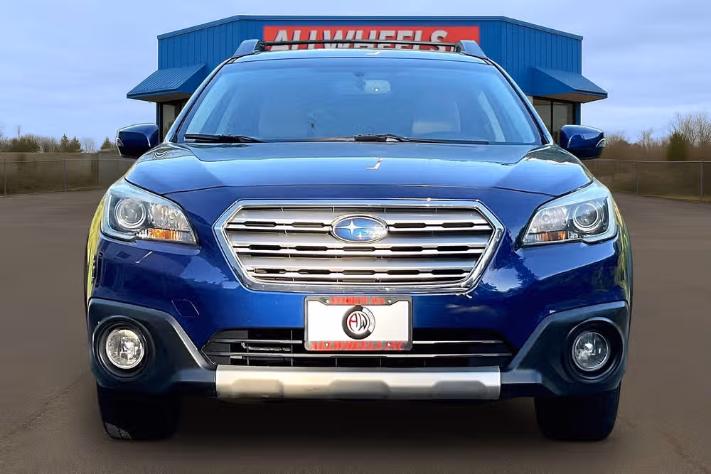 2016 Subaru Outback 2.5i Limited Crossover Image 3