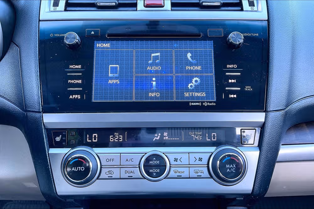 2016 Subaru Outback 2.5i Limited Crossover Image 30