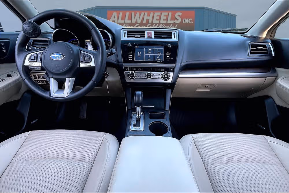 2016 Subaru Outback 2.5i Limited Crossover Image 15