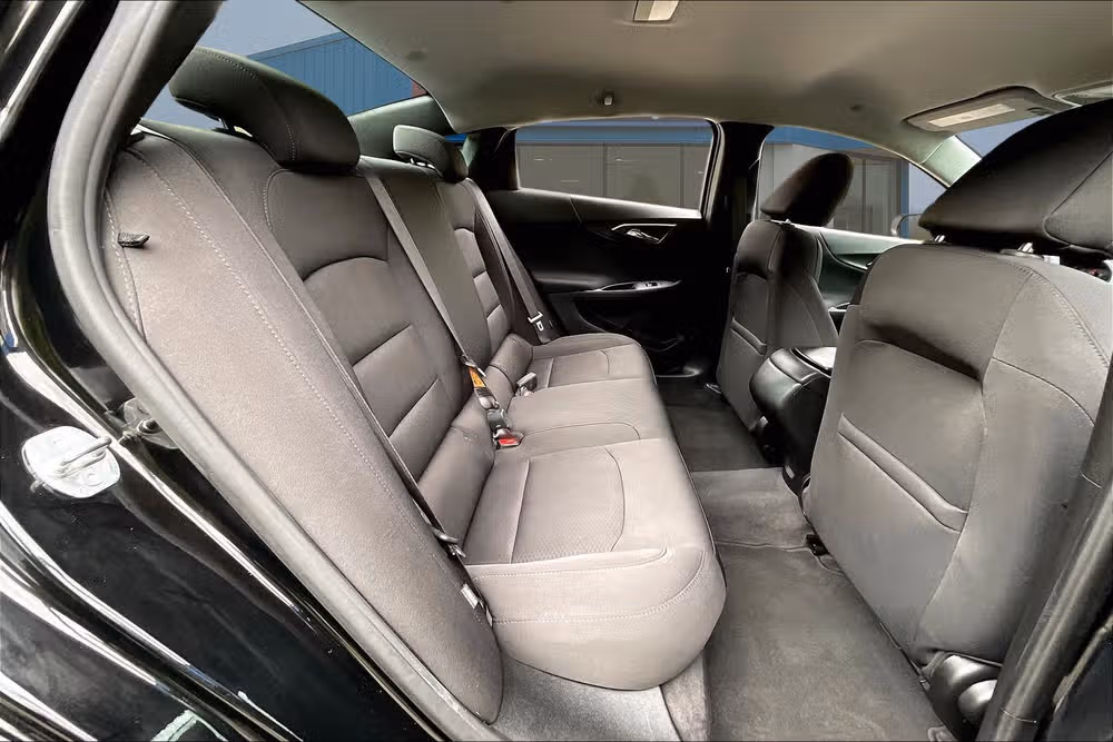 2020 Chevrolet Malibu LS Image 24