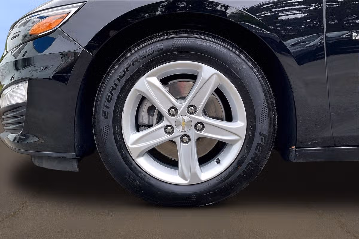 2020 Chevrolet Malibu LS Image 9