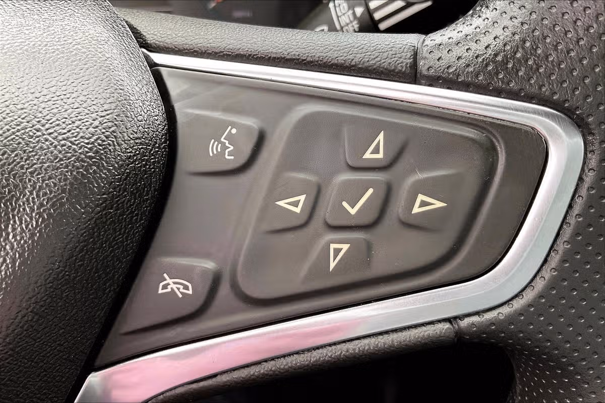 2020 Chevrolet Malibu LS Image 17