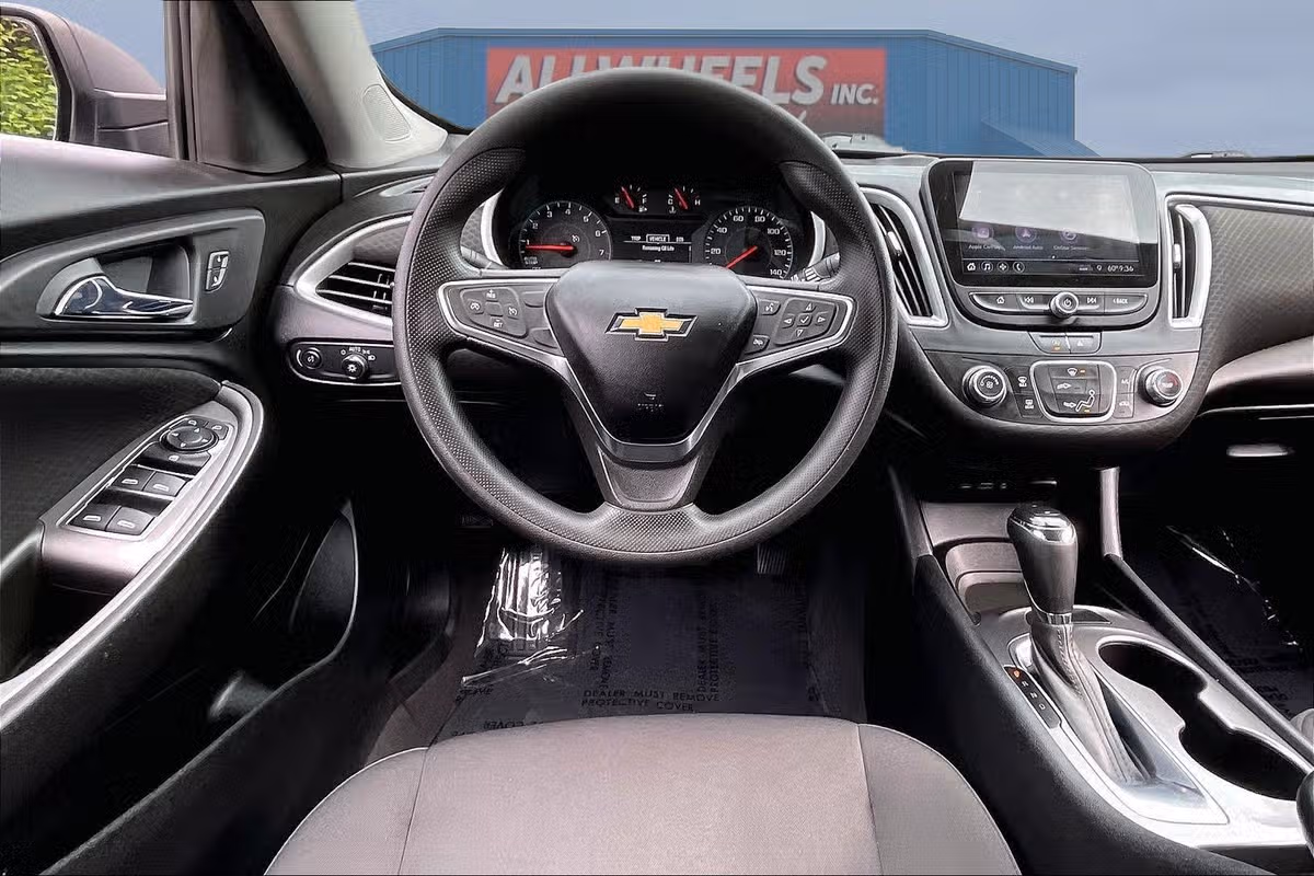 2020 Chevrolet Malibu LS Image 5