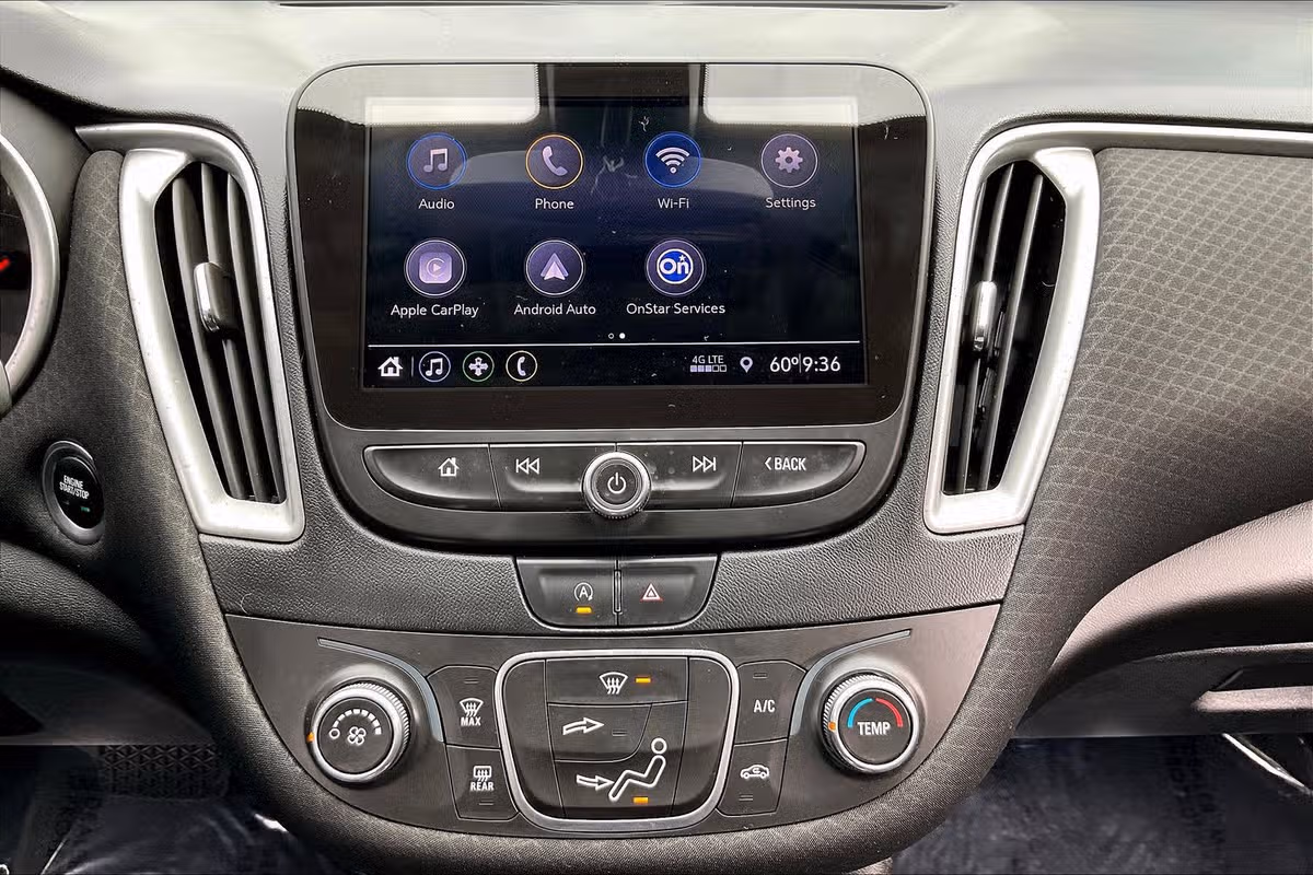 2020 Chevrolet Malibu LS Image 28