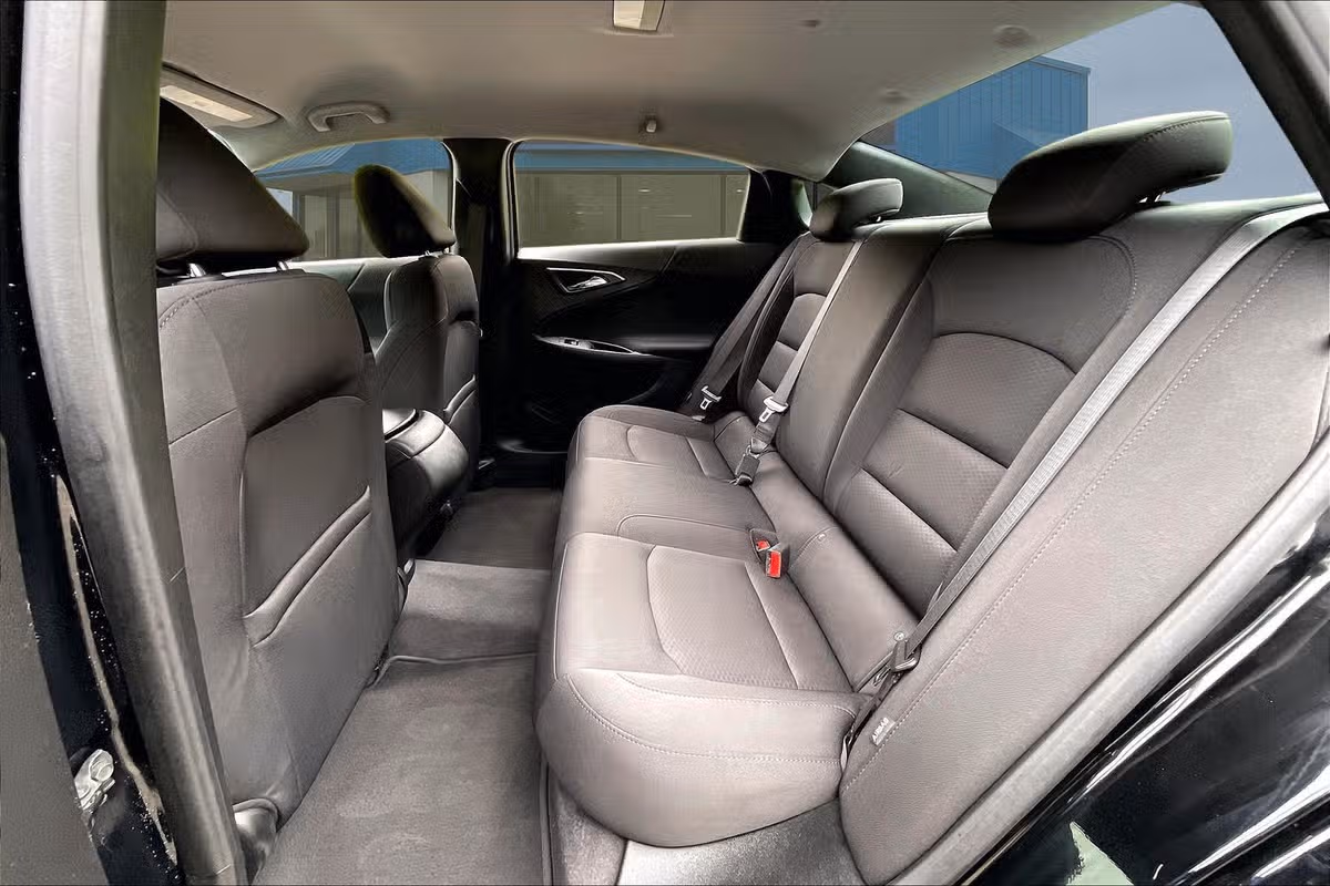 2020 Chevrolet Malibu LS Image 23