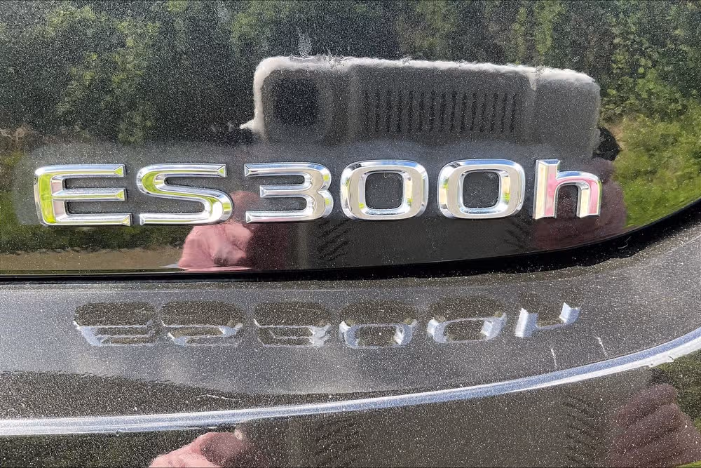 2023 Lexus ES 300h Base Image 8