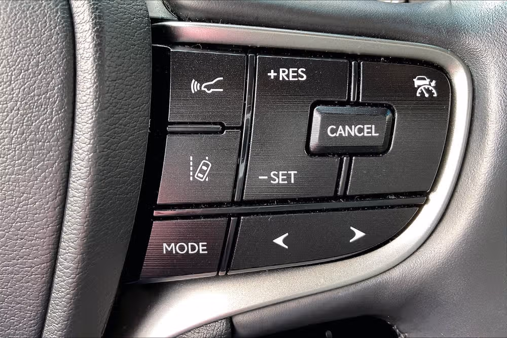 2023 Lexus ES 300h Base Image 18
