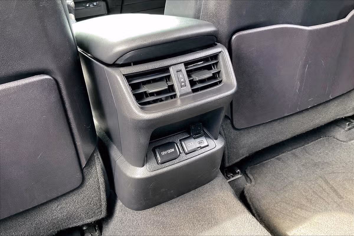 2023 Lexus ES 300h Base Image 32