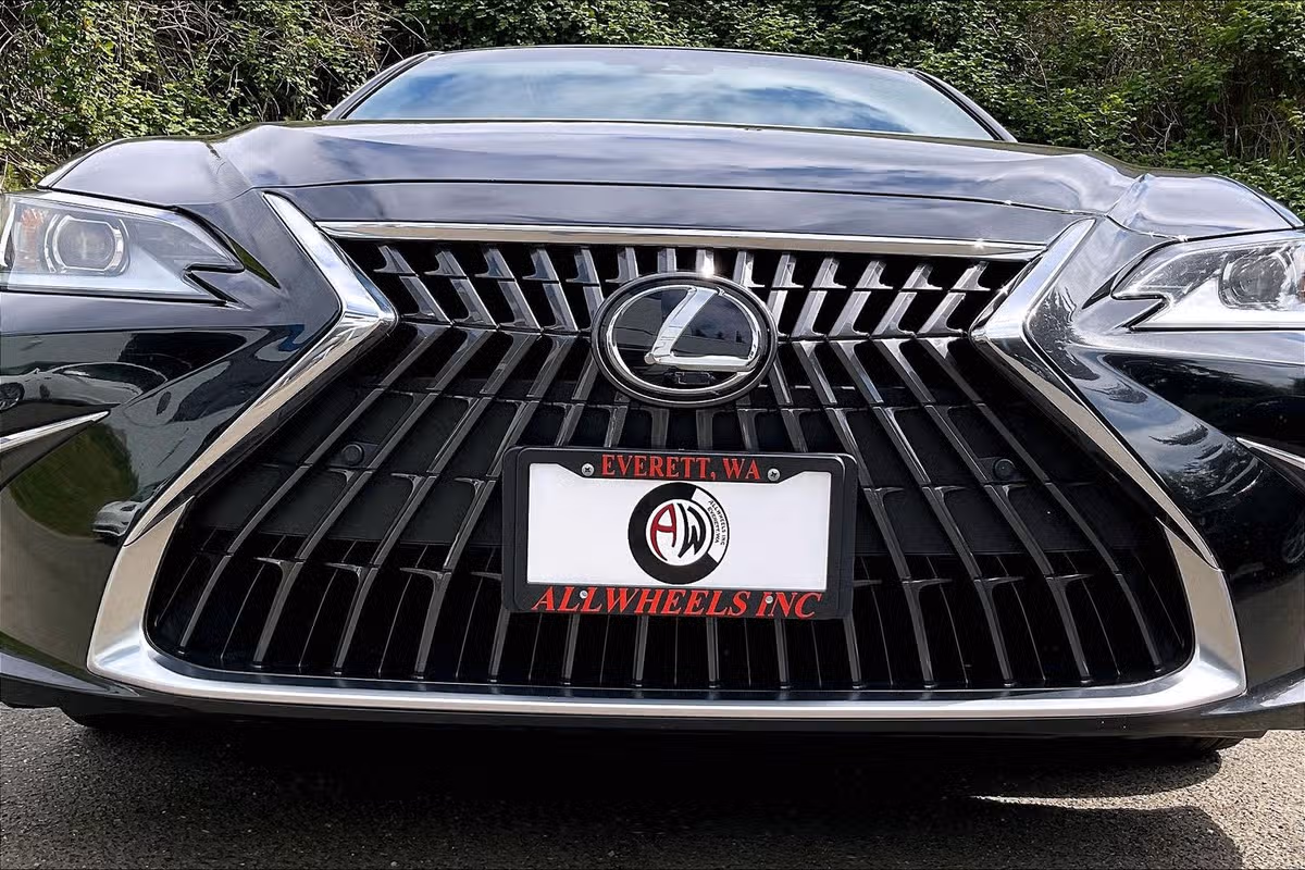 2023 Lexus ES 300h Base Image 27