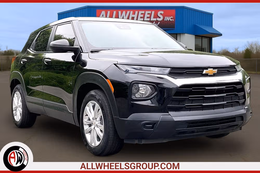 2023 Chevrolet Trailblazer LS's photo