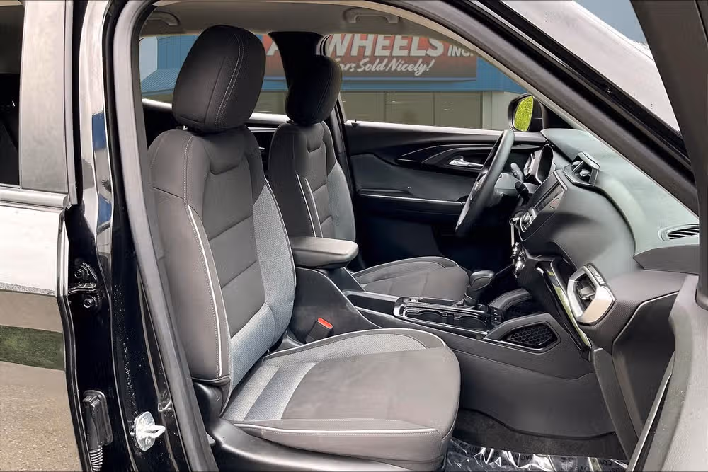 2023 Chevrolet Trailblazer LS Image 7