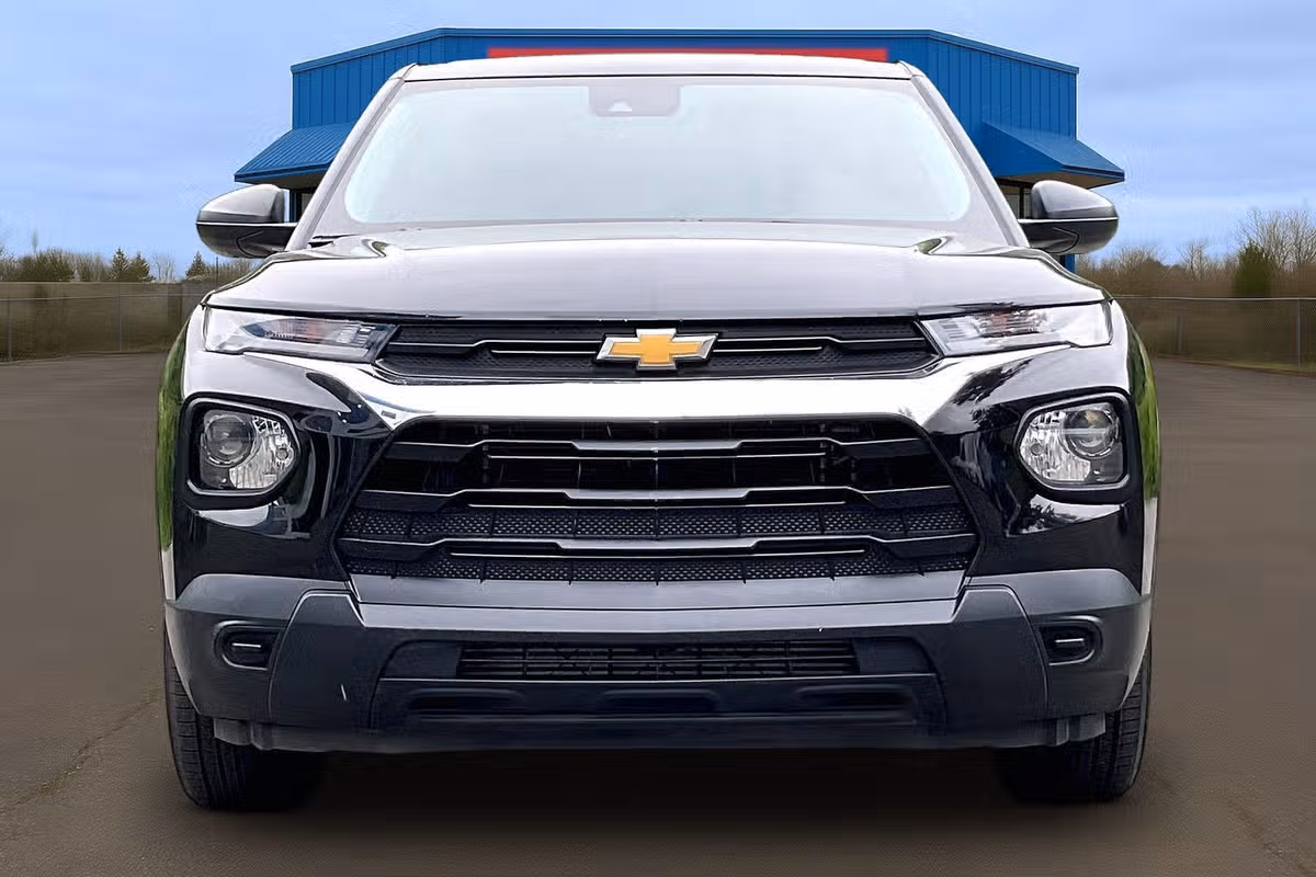 2023 Chevrolet Trailblazer LS Image 3