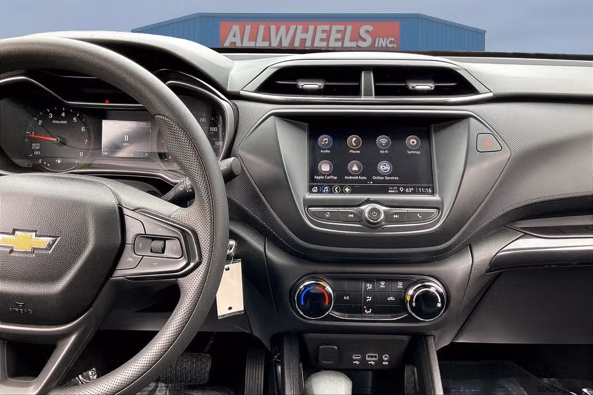 2023 Chevrolet Trailblazer LS Image 6