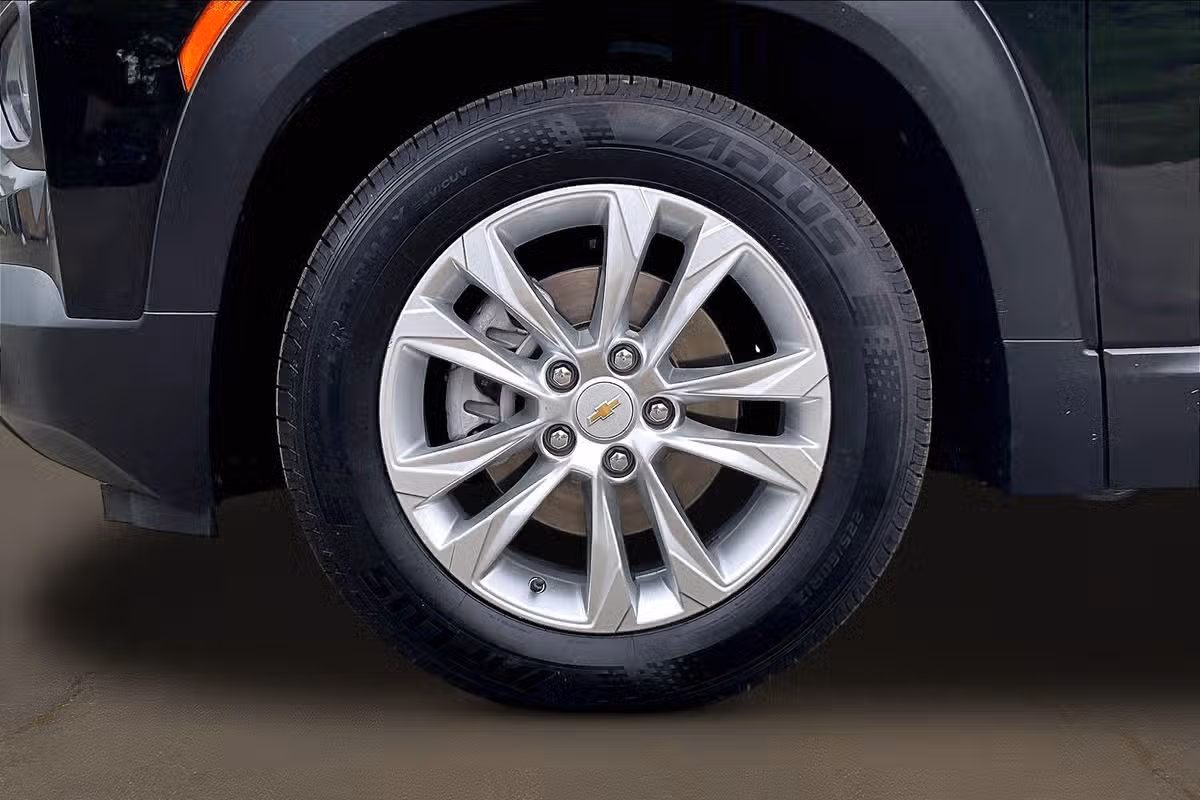 2023 Chevrolet Trailblazer LS Image 9