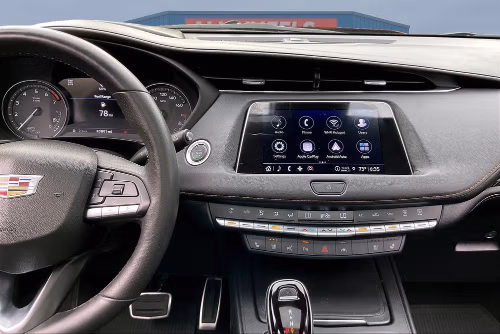 2023 Cadillac XT4 Sport Crossover Image 6