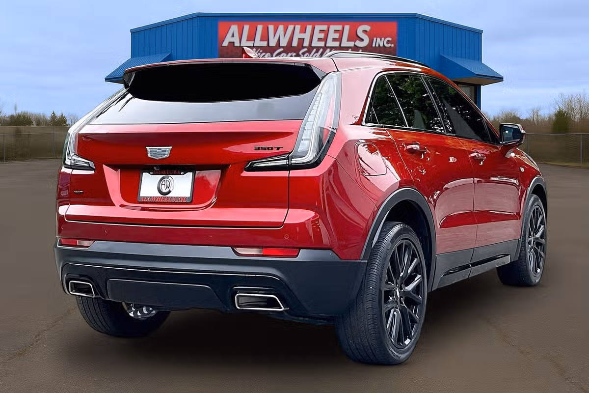 2023 Cadillac XT4 Sport Crossover Image 11