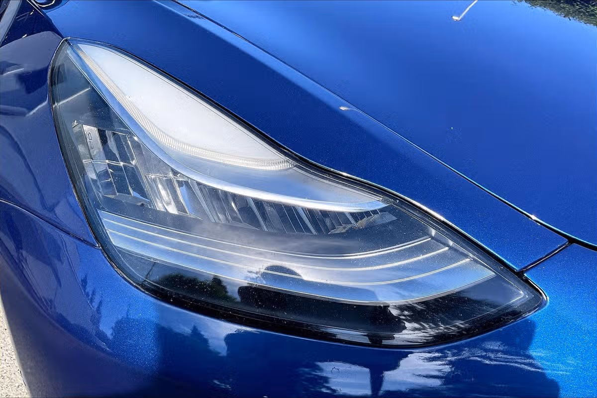 2020 Tesla Model 3 Standard Range Plus Image 24