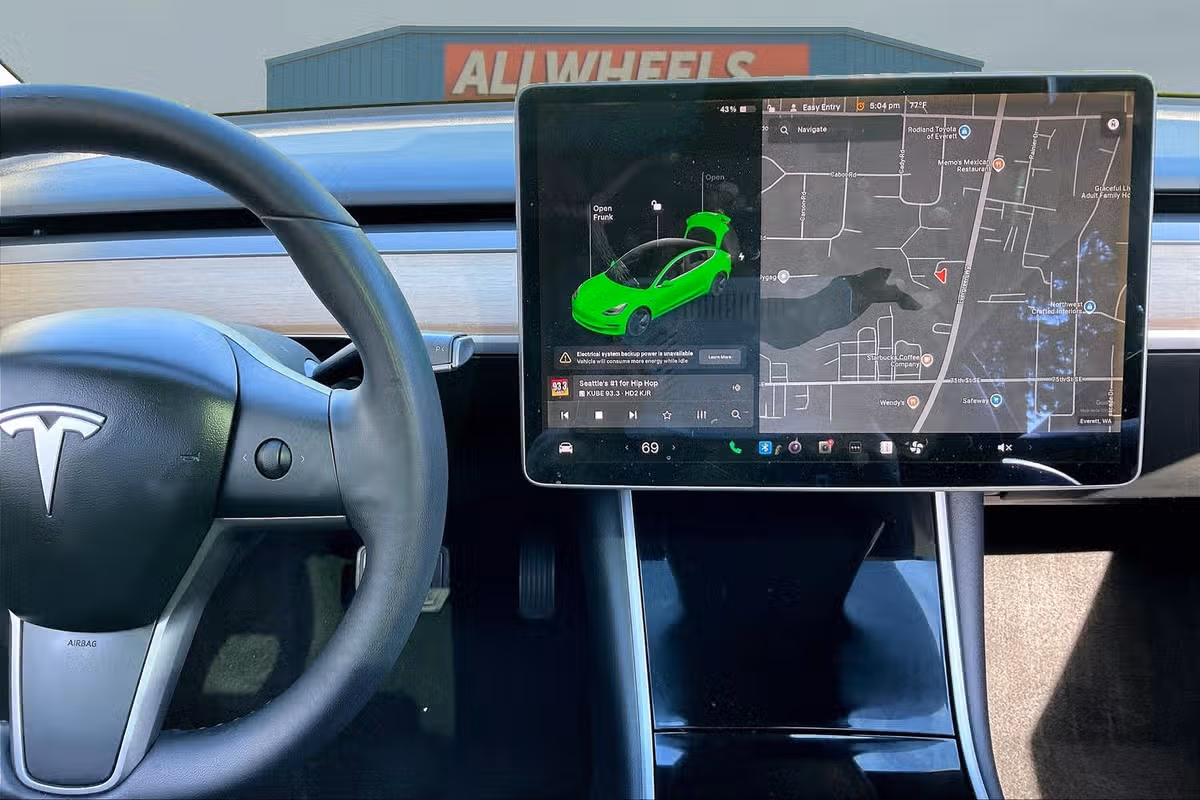 2020 Tesla Model 3 Standard Range Plus Image 6