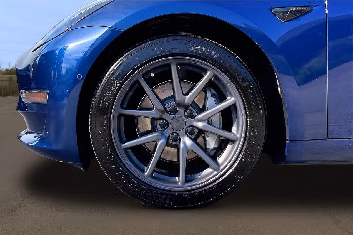 2020 Tesla Model 3 Standard Range Plus Image 8