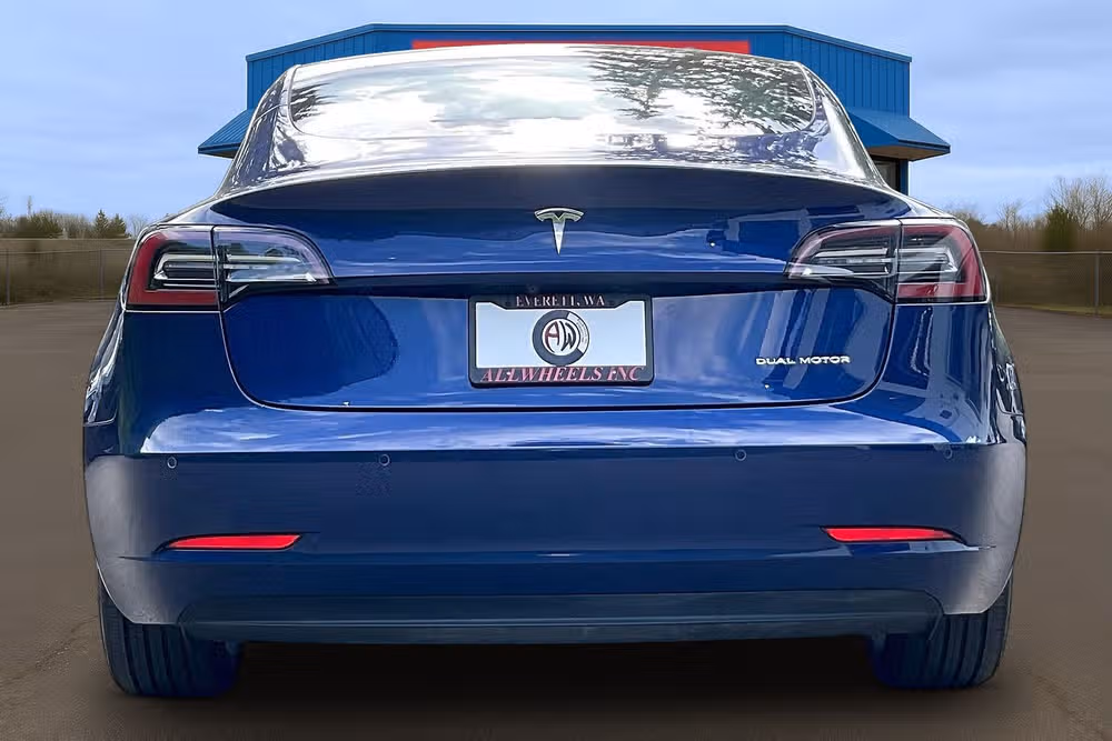 2020 Tesla Model 3 Long Range Image 4