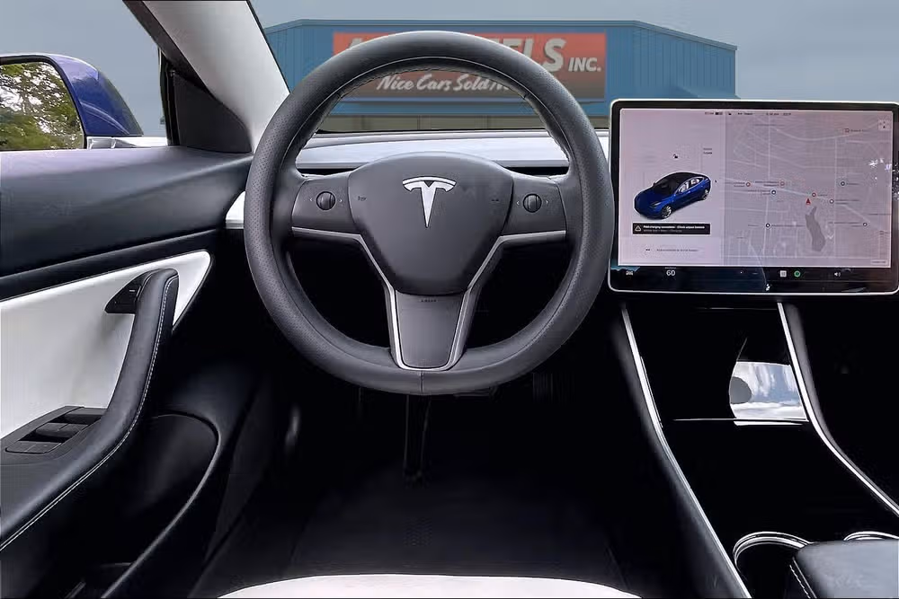 2020 Tesla Model 3 Long Range Image 5