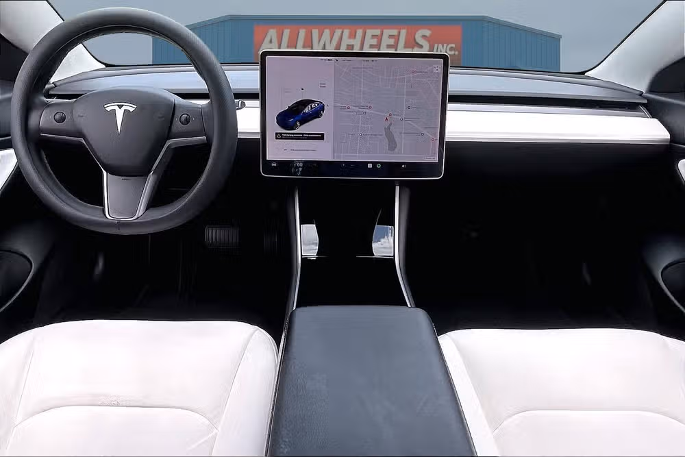 2020 Tesla Model 3 Long Range Image 14