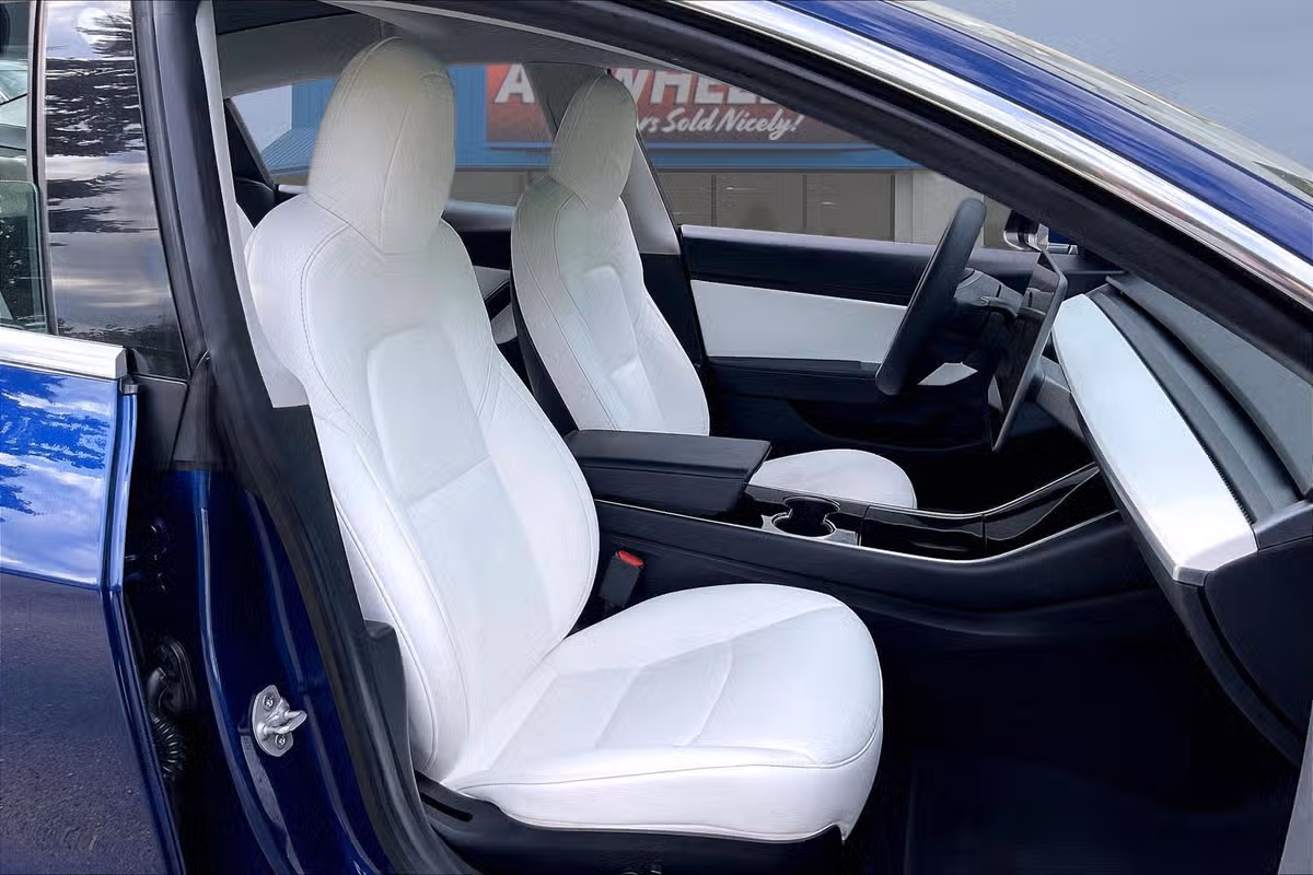 2020 Tesla Model 3 Long Range Image 7