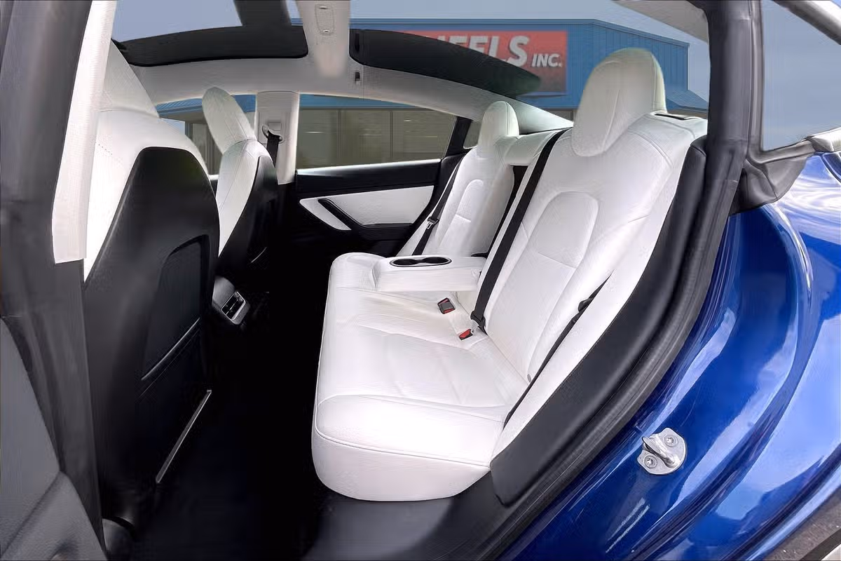 2020 Tesla Model 3 Long Range Image 23