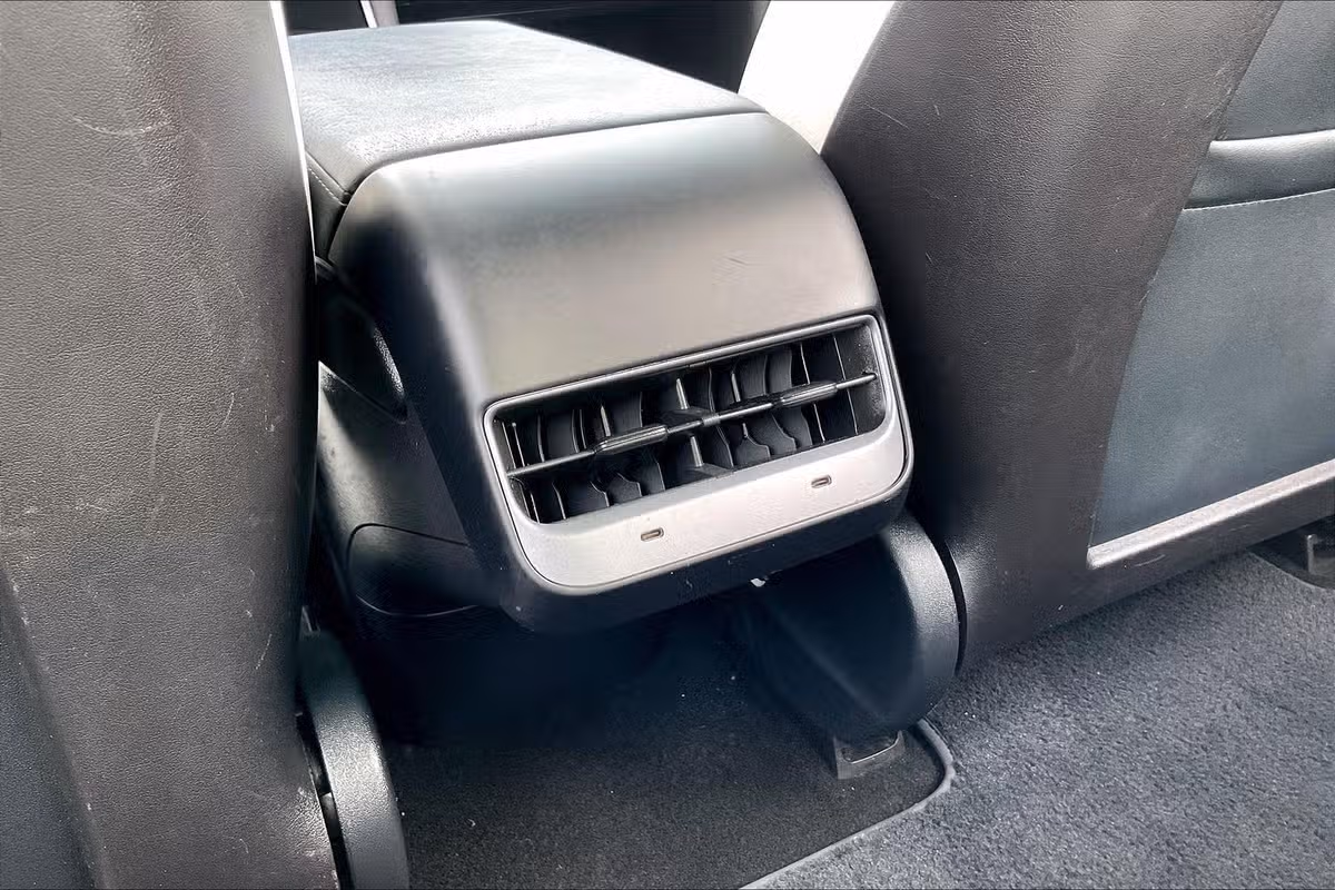 2020 Tesla Model 3 Long Range Image 30