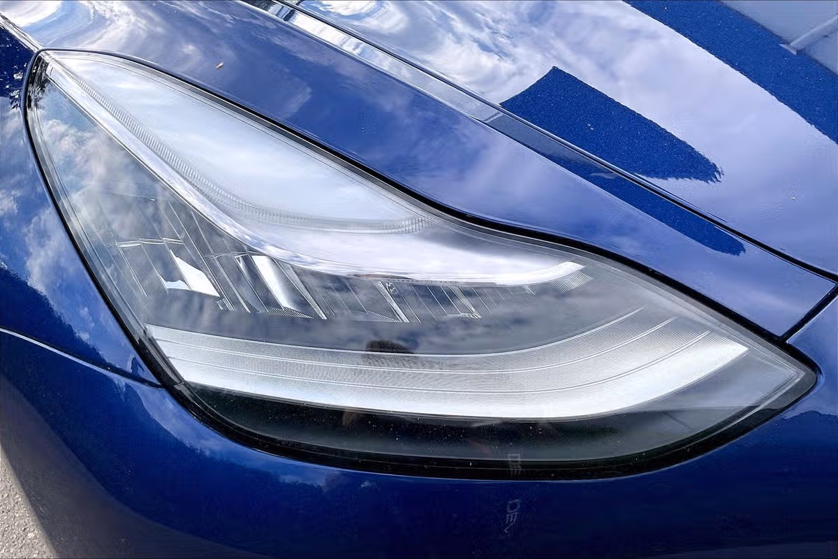 2020 Tesla Model 3 Long Range Image 26