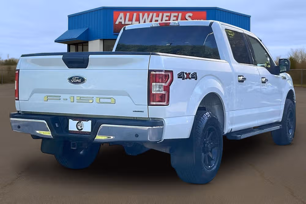 2019 Ford F-150 XLT SuperCrew Image 11
