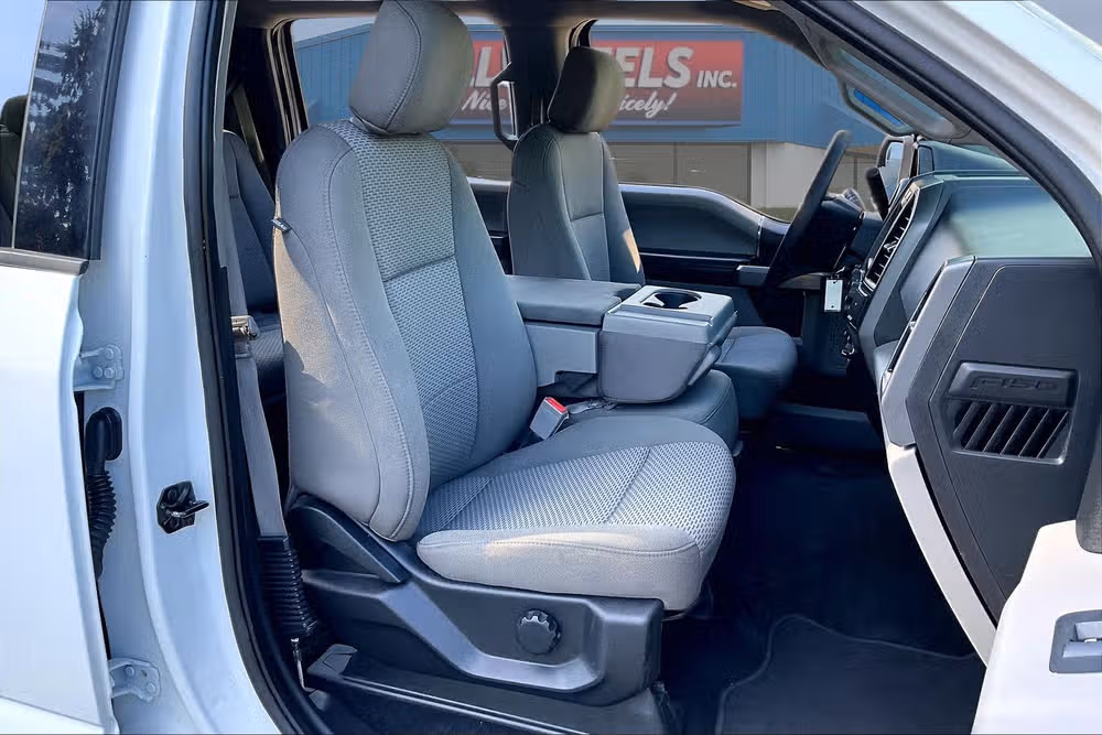 2019 Ford F-150 XLT SuperCrew Image 7