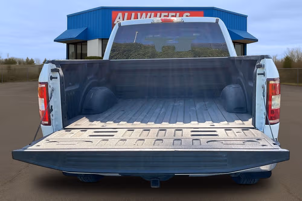 2019 Ford F-150 XLT SuperCrew Image 16