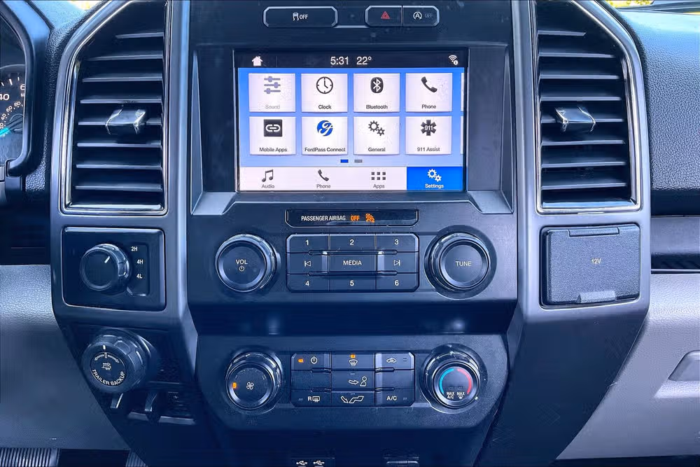 2019 Ford F-150 XLT SuperCrew Image 30