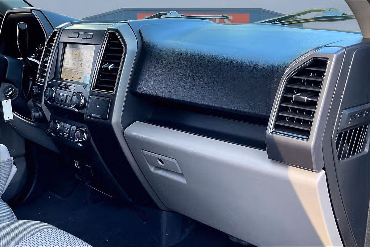 2019 Ford F-150 XLT SuperCrew Image 15